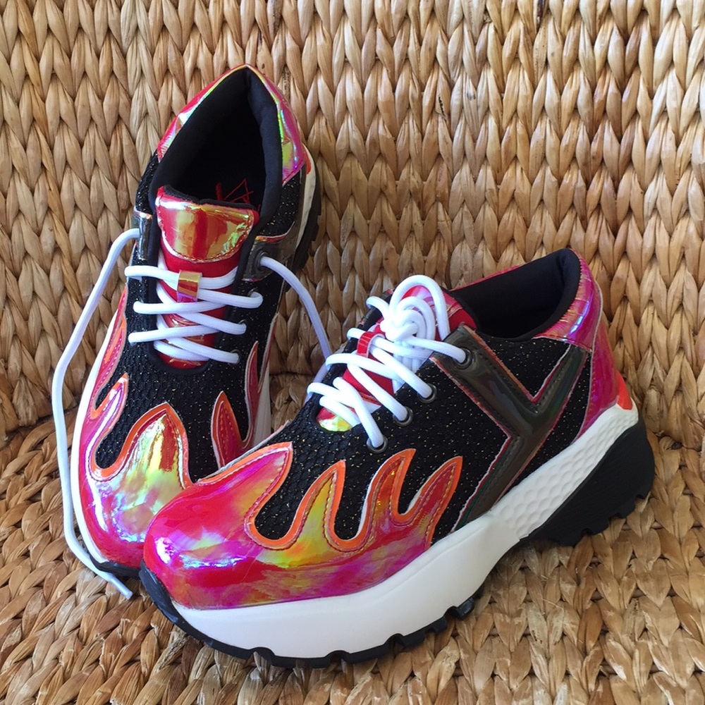 🖤Sold!🖤YRU Blaz3 Holographic Dad Sneakers size 6 - Picture 4 of 8